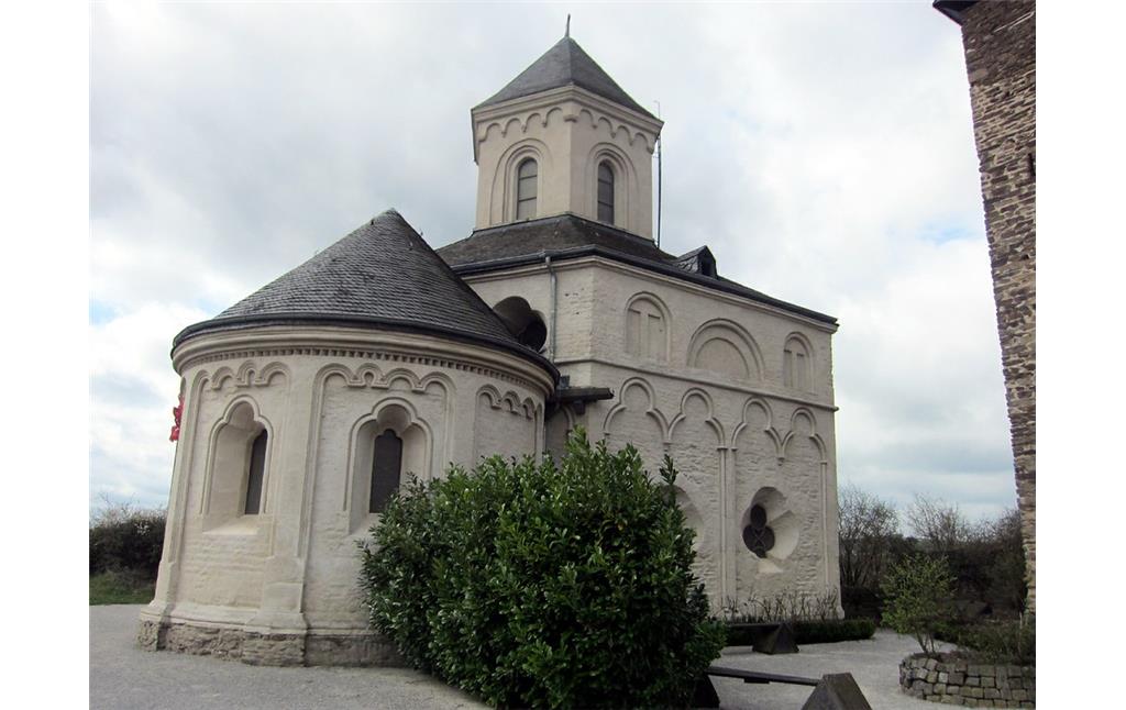 Die Nordostseite der Matthiaskapelle an der Koberner Oberburg (2015)
