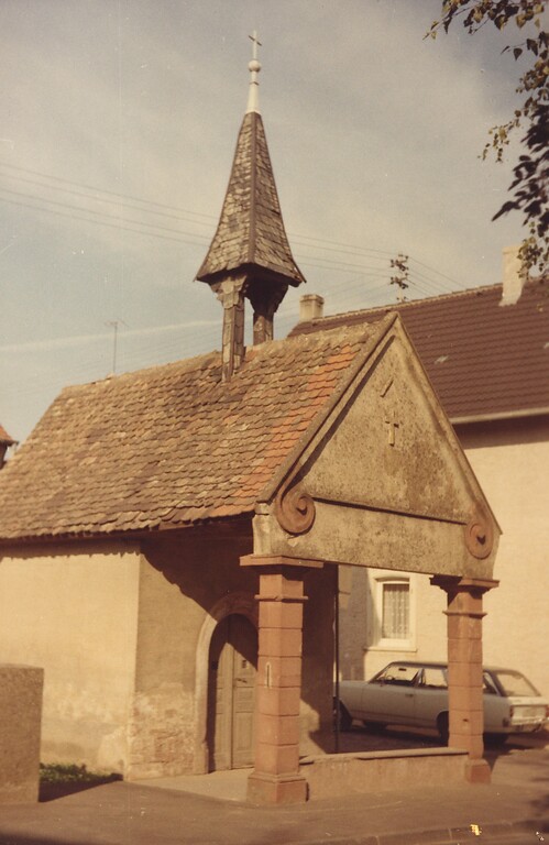 Die Dreifaltigkeitskapelle in Kirrweiler (Pfalz) (1976)