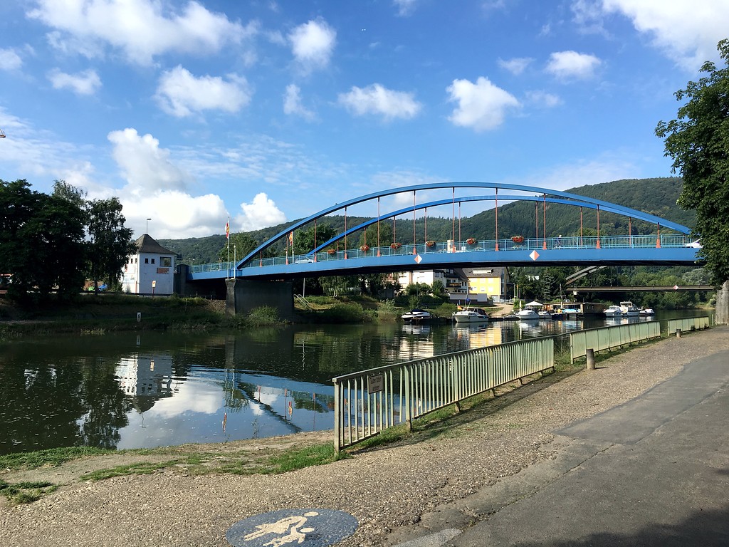 Die Rudi-Geil-Brücke in Lahnstein (2016)