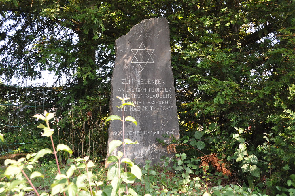 Gedenkstein für die ermordeten Juden auf dem Jüdischen Friedhof Villmar (2019)