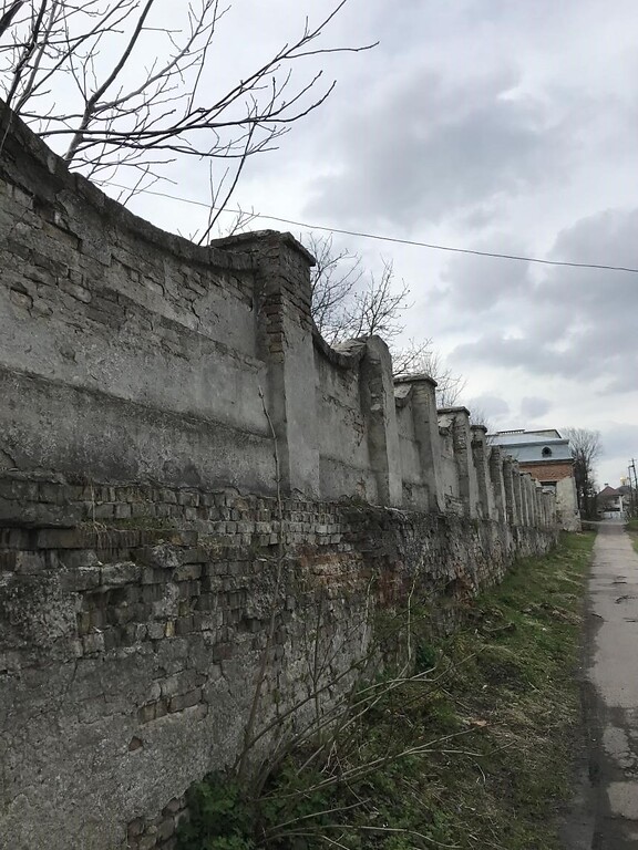 The bad condition of the north fence of Krystynopil Palace (2021)
